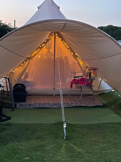 Готель Cox Hill Glamping Benson Труро Екстер'єр фото
